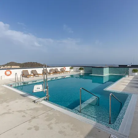 Skyline 10 Pool And Parking Free